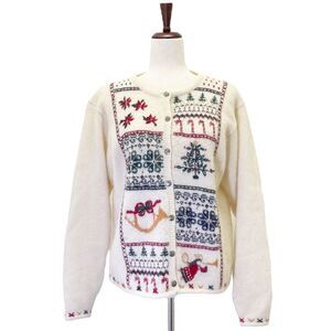 Vintage Woolrich Wool Mohair Christmas Sweater in Vanilla Size Medium Kitsch 90s